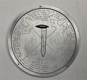 City of St. Thomas disk, middle